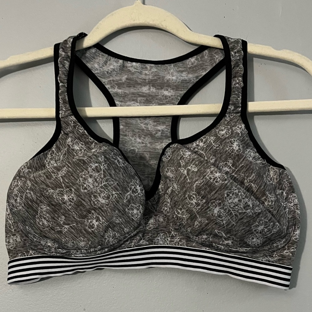 Body Form Sports Bra floral design 38C